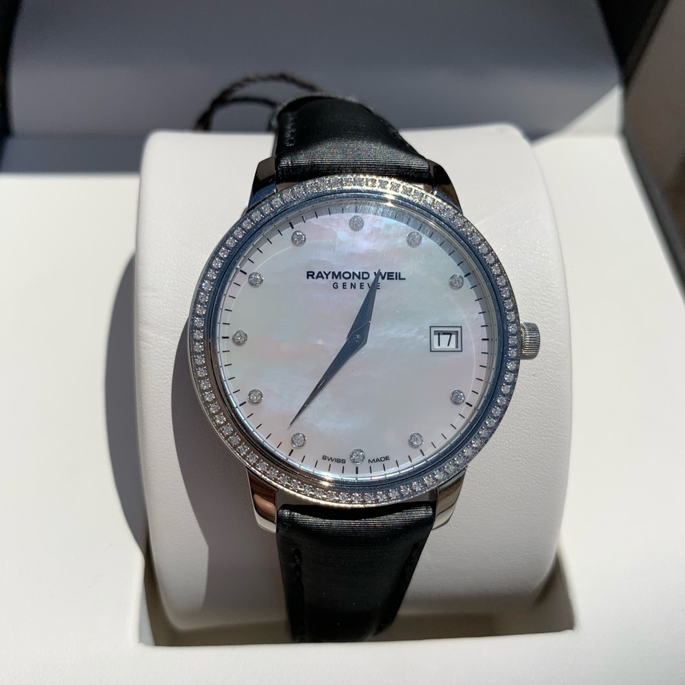 Diamond Watch Authentic Raymond Weil NWT